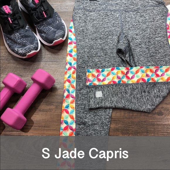 Lularoe Jade Athletic Capri - Picture 2 of 10